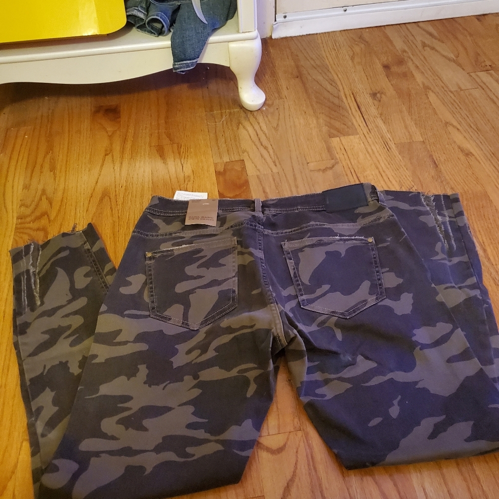 Zara Camo Jeans - Picture 9 of 12